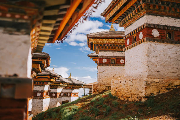 Dochula Pass , Bhutan Druk Wangyal Khangzang Stupa with 108 chortens, Dochula Pass, Bhutan. Dochula pass is located on the way to Punakha from Thimphu bhutanese culture photos stock pictures, royalty-free photos & images