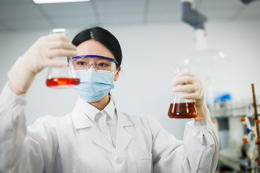 female scientists work in laboratories
