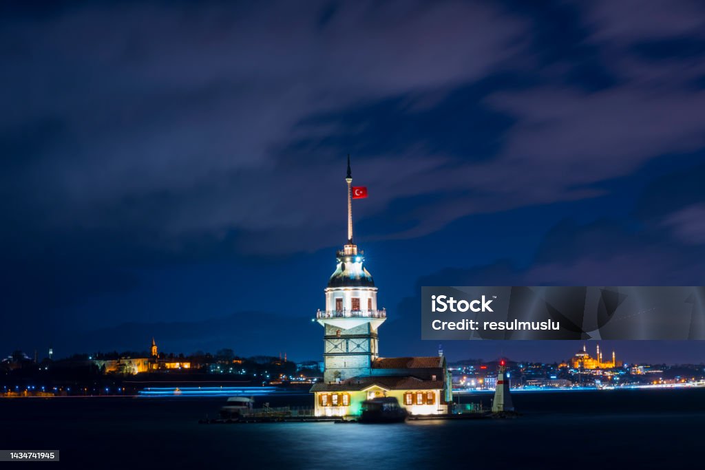 Maiden's Tower in Istanbul, Turkey (KIZ KULESI - USKUDAR) Anatolia Stock Photo