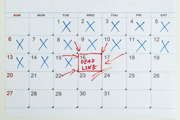 istock Calendar number 16 with word deadline 1434791979