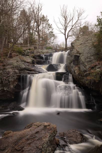 istock Vertical shot of a waterfall 1434808516