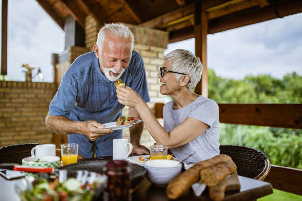 istock Try the sandwich honey! 1434923650