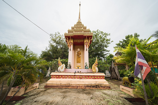 this beautiful temple is located in  Ban Daeng, Phibun Rak District, Udon Thani, Thailand.