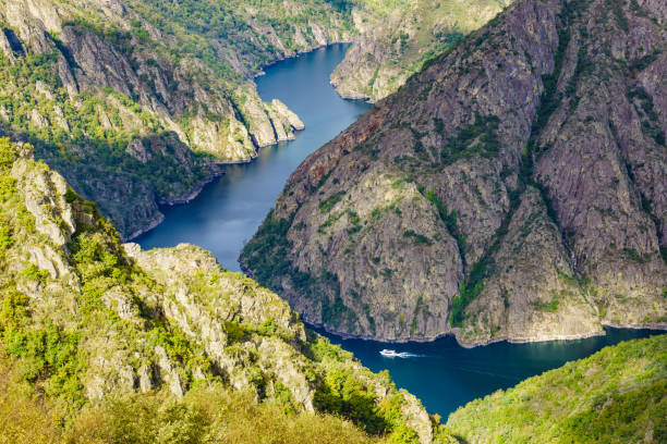 istock River Sil Canyon, Galicia Spain. Mountain view. 1435007966