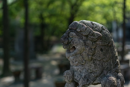 The Chinese-style sculpture of a lion