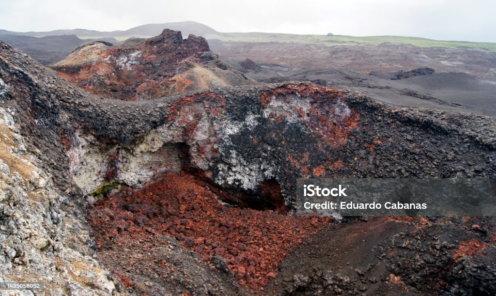 ガラパゴス諸島のイサベラ島のチコ火山の円錐形 エクアドル 1 イザベラ島のストックフォトや画像を多数ご用意 イザベラ島, エクアドル