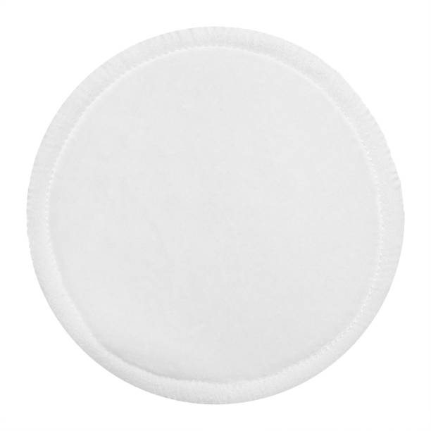 istock White no waste makeup remover pad isolated on white 1435099125