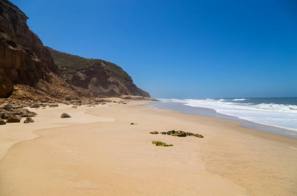 istock Beautiful beach in Sao Martinho do Porto 1435268172