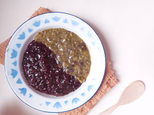 istock bubur kacang hijau ketan hitam 1435281929
