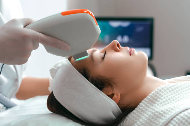 istock Hardware cosmetology. Cosmetology face procedure. ultraformer lifting 1435330119