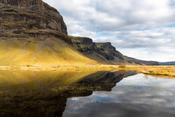 istock Lomagnupur, icelandic mountain 1435330837