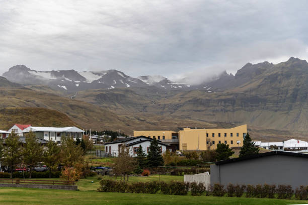 istock Borgarnes Icelandic city mountain range 1435334243