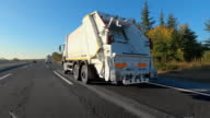 istock Garbage Truck - 4K Resolution 1435338548