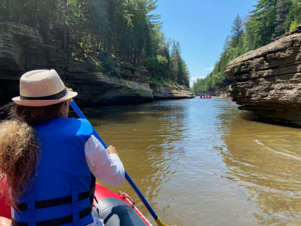 istock Women rafting on the river 1435362665