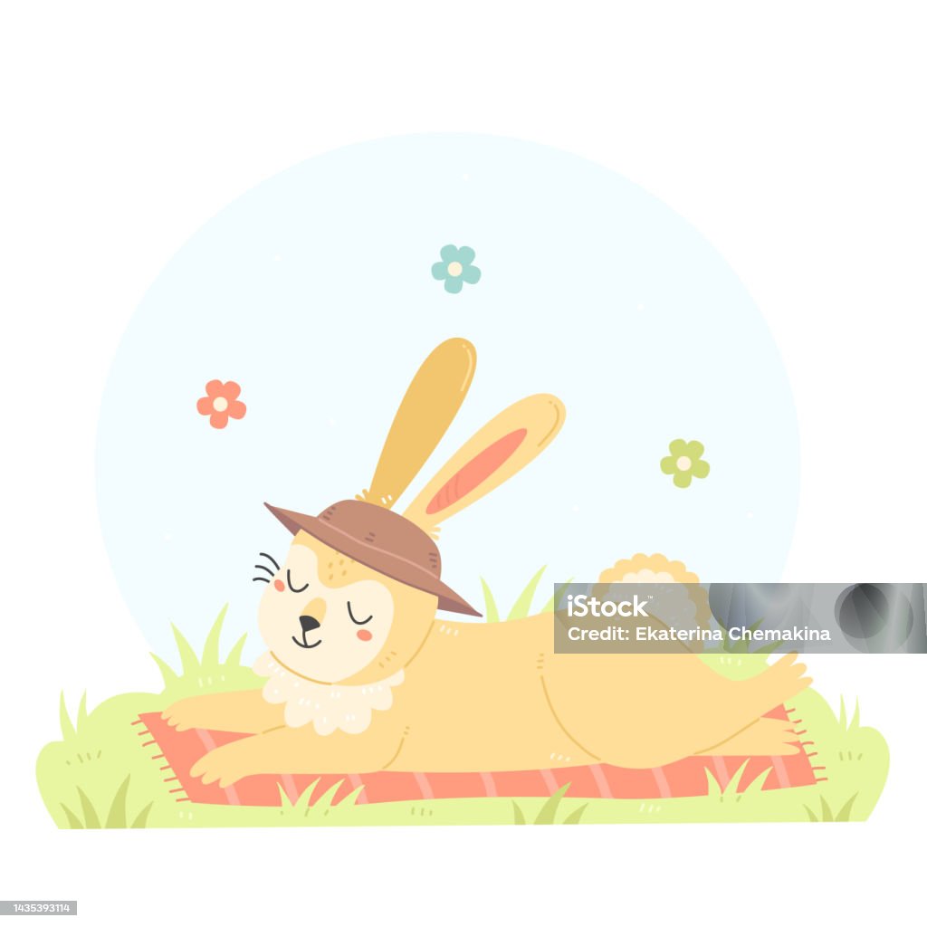 Một Chú Thỏ Dễ Thương Đội Mũ Đang Tắm Nắng Dưới Ánh Mặt Trời Một ...