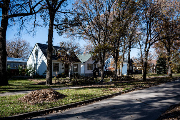 istock neighbourhoods 1 1435393184