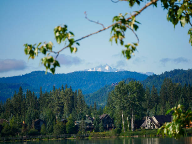 istock Green Lake, Cabins and Mountains 1435409451