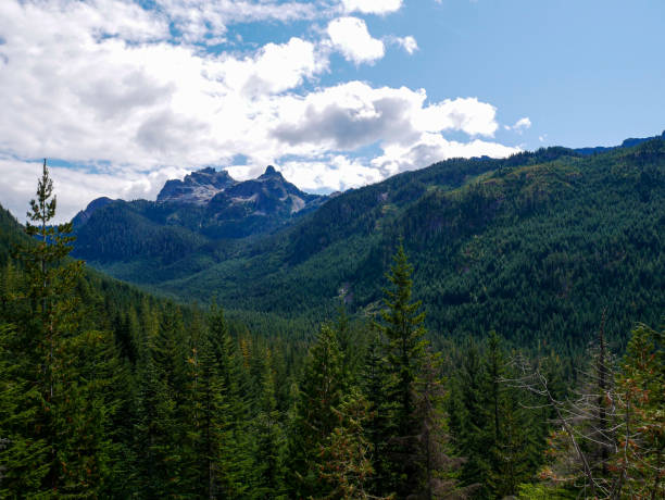 istock Mount Habrich Far Away 1435427976