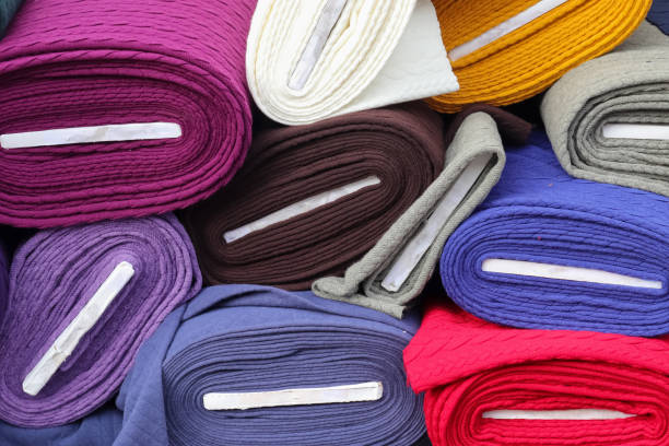 istock Samples of cloth and fabrics in different colors found at a fabrics market 1435618044