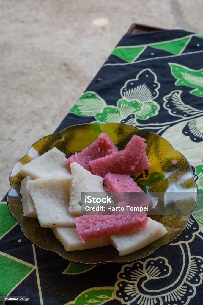 Javaanse Snacks Lapiz Traditional Snacks From Java Stock Photo - Download Image Now - Coconut ...