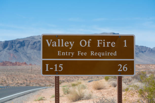 istock Valley Of Fire sign 1435743853