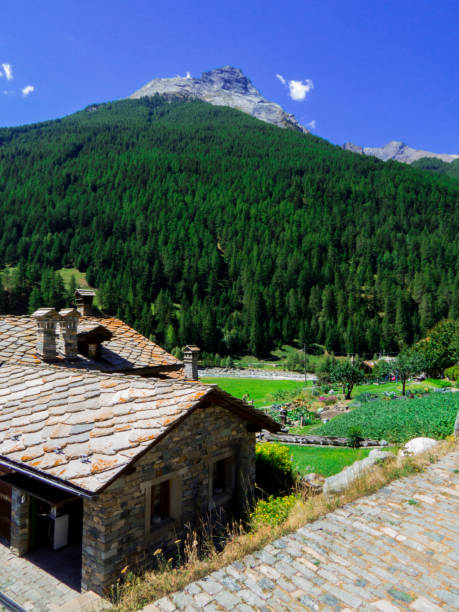 istock Lillaz, Aosta Valley, Italy 1435900448