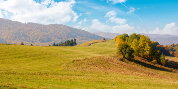 istock calm autumn morning in carpathian mountains 1435933912