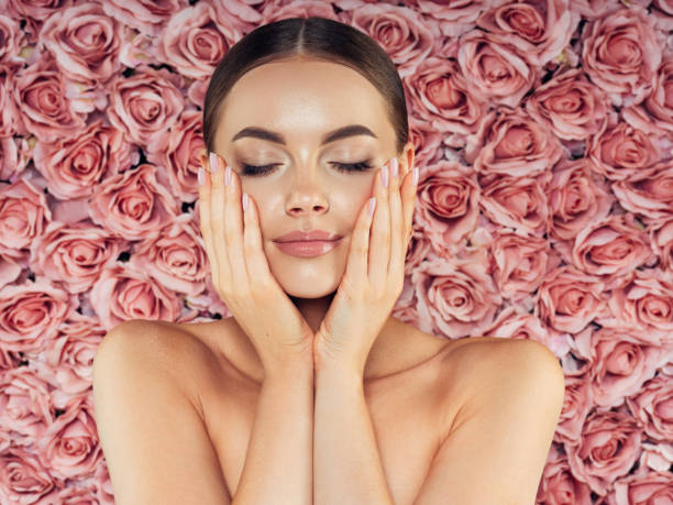 istock Beautiful woman 1435953242