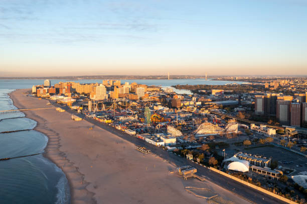 istock Coney Island Sunrise 1435970262
