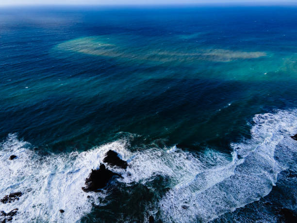 istock Coast with different colors of the sea 1435987410