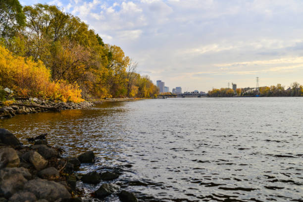 istock Fall Colors in Minneapolis Minnesota Along Riverfront 1435988067