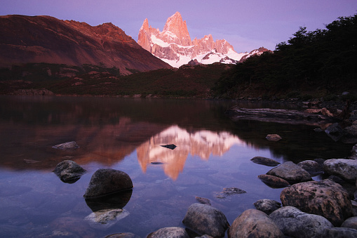 Photo of the Mount FitzRoy at Sunrise in Patagónia, Argentina.