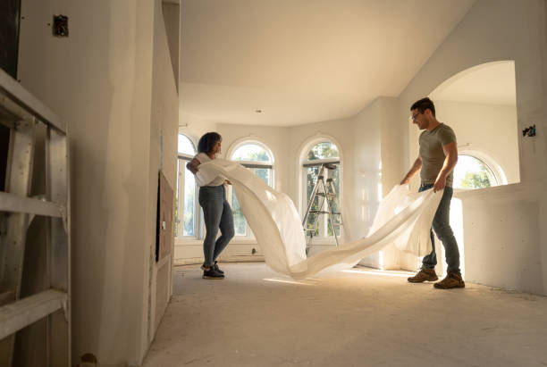istock New home owners get ready to paint 1436146136