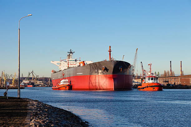 섬세하게 포트 - tugboat nautical vessel sea gdansk 뉴스 사진 이미지