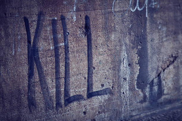istock Kill Spray Lettering in a Grunge Wall 143622828