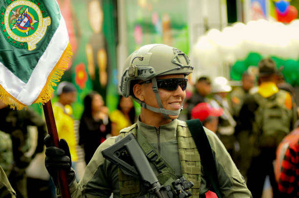 колумбийская национальная полиция - colombian ethnicity стоковые фото и изображения