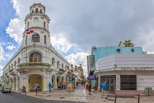 Santo Domingo: Palacio Consistorial, located in Columbus Park, on the picturesque street Calle Arzobispo Merino. The historical building dates back to 1502-1504.