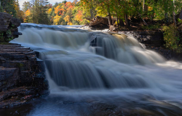 istock Tahquamenon falls during brilliant autumn colors 1436499832