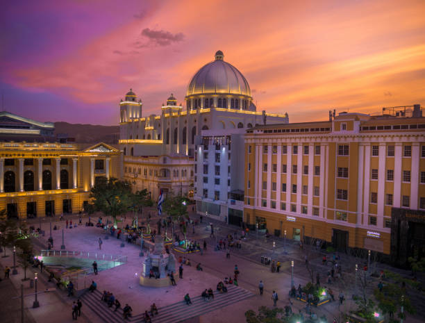 サンサルバドル市内中心部 - sacred building ストックフォトと画像