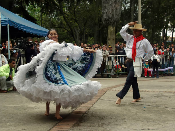 sanjuanero -sanjuanero huilense - danza tradizionale foto e immagini stock
