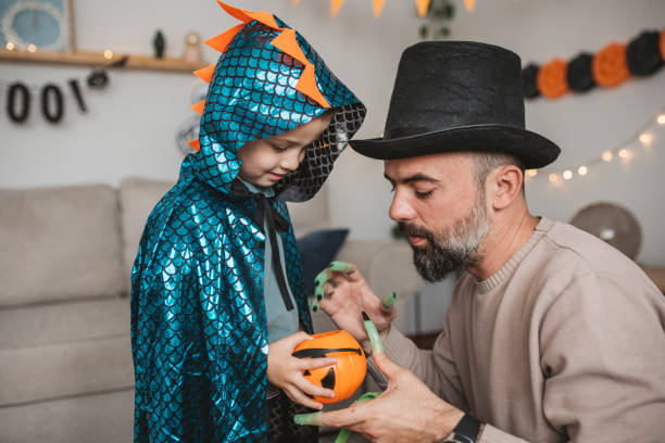 istock Preparing for Halloween at home 1436697822