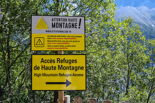 Chamonix, Haute Savoie, France: The constant increase of trekking, outdoor and mountain enthusiasts increases the number of accidents on mountain trails.