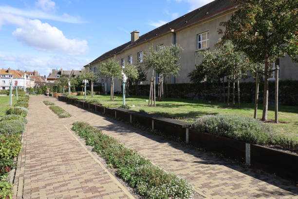 istock Calais - Tudor Garden 1436899797