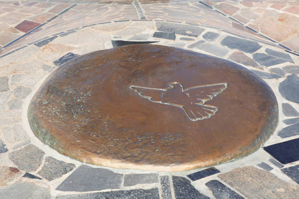 istock dove of peace in granite 1436913121