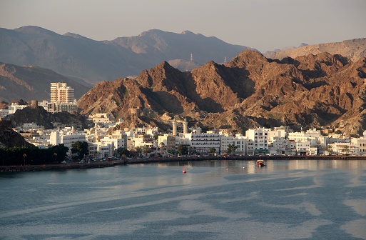 Oman - Mascate - vue depuis la mer