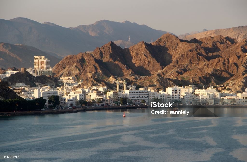 Oman- Mascate - view from the sea Oman - Mascate - vue depuis la mer Oman Stock Photo