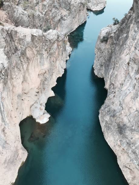 istock Yer Kopru Selalesi 1437086011