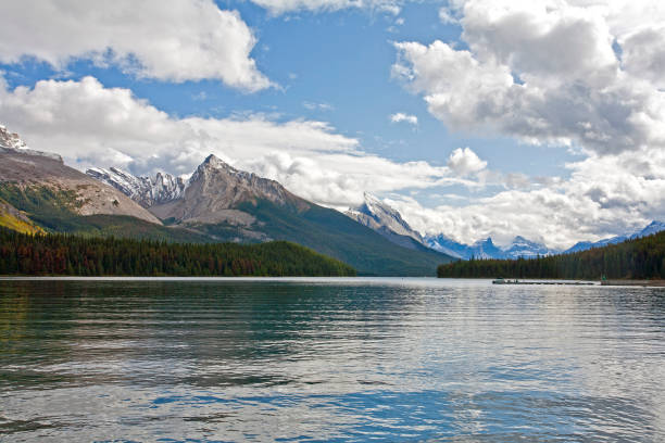 istock Autumn mountain lake 1437093237