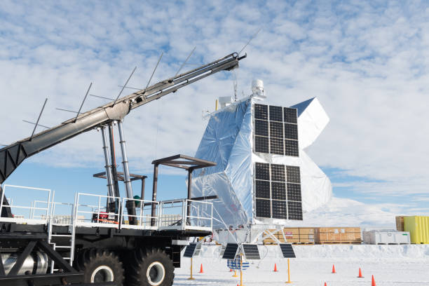 lanzamiento de globo de larga duración - arctic station snow science fotografías e imágenes de stock