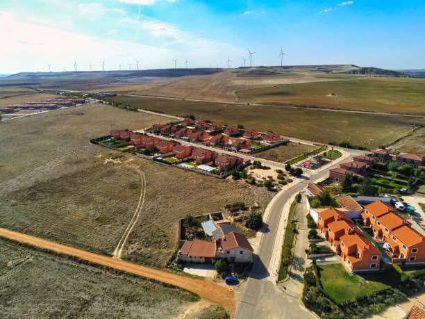 vista aérea en el pueblo de palencia. españa. foto del dron - palencia province fotografías e imágenes de stock